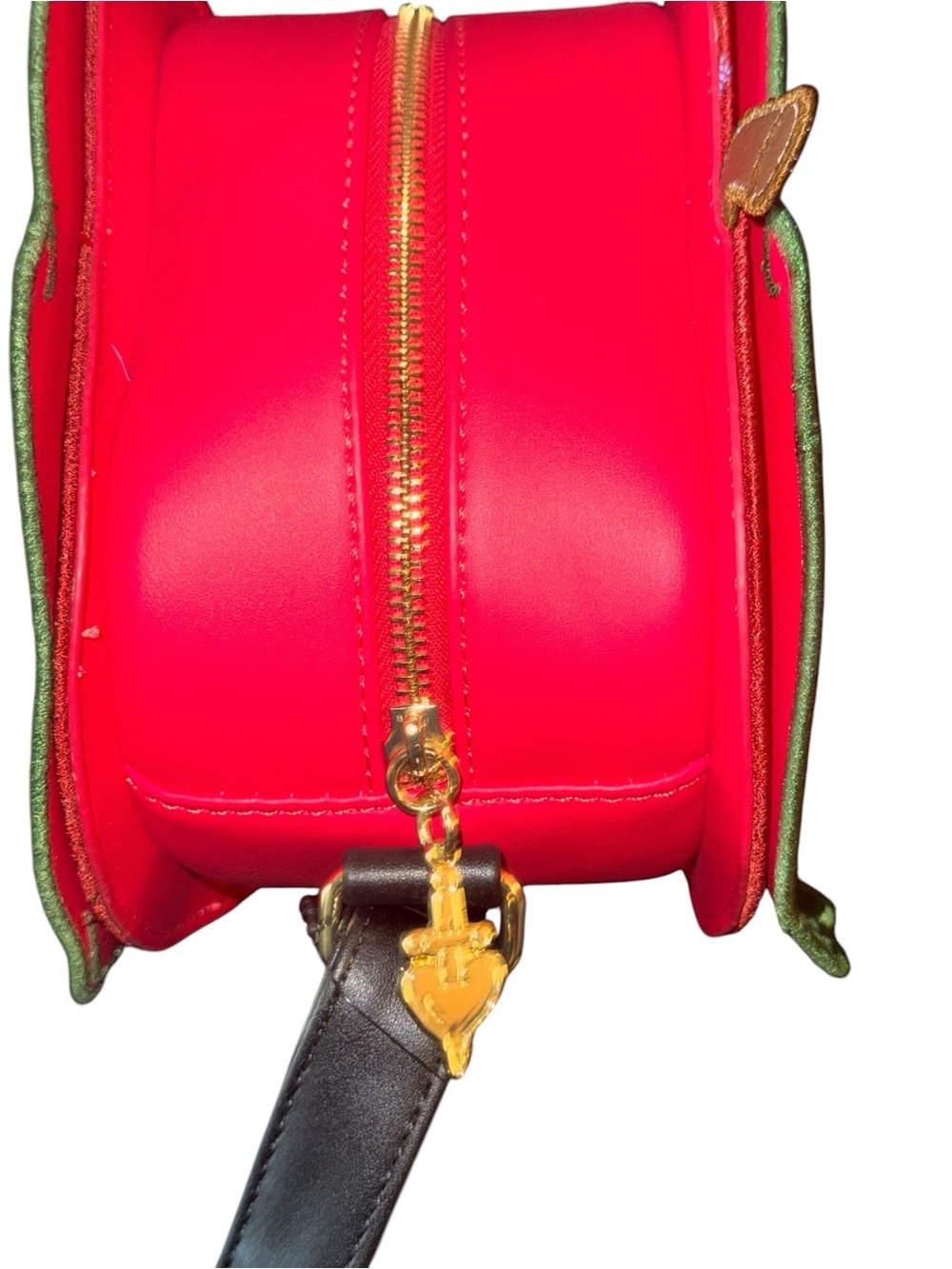 Loungefly Disney Snow White Poison Apple Crossbody NWT - Picture 3 of 5